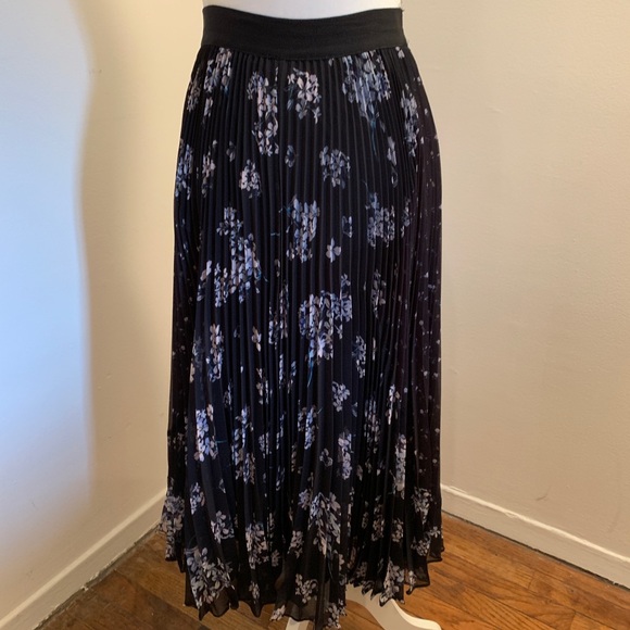 Rebecca Taylor Dresses & Skirts - Floral Printed Pleated Maxi Skirt